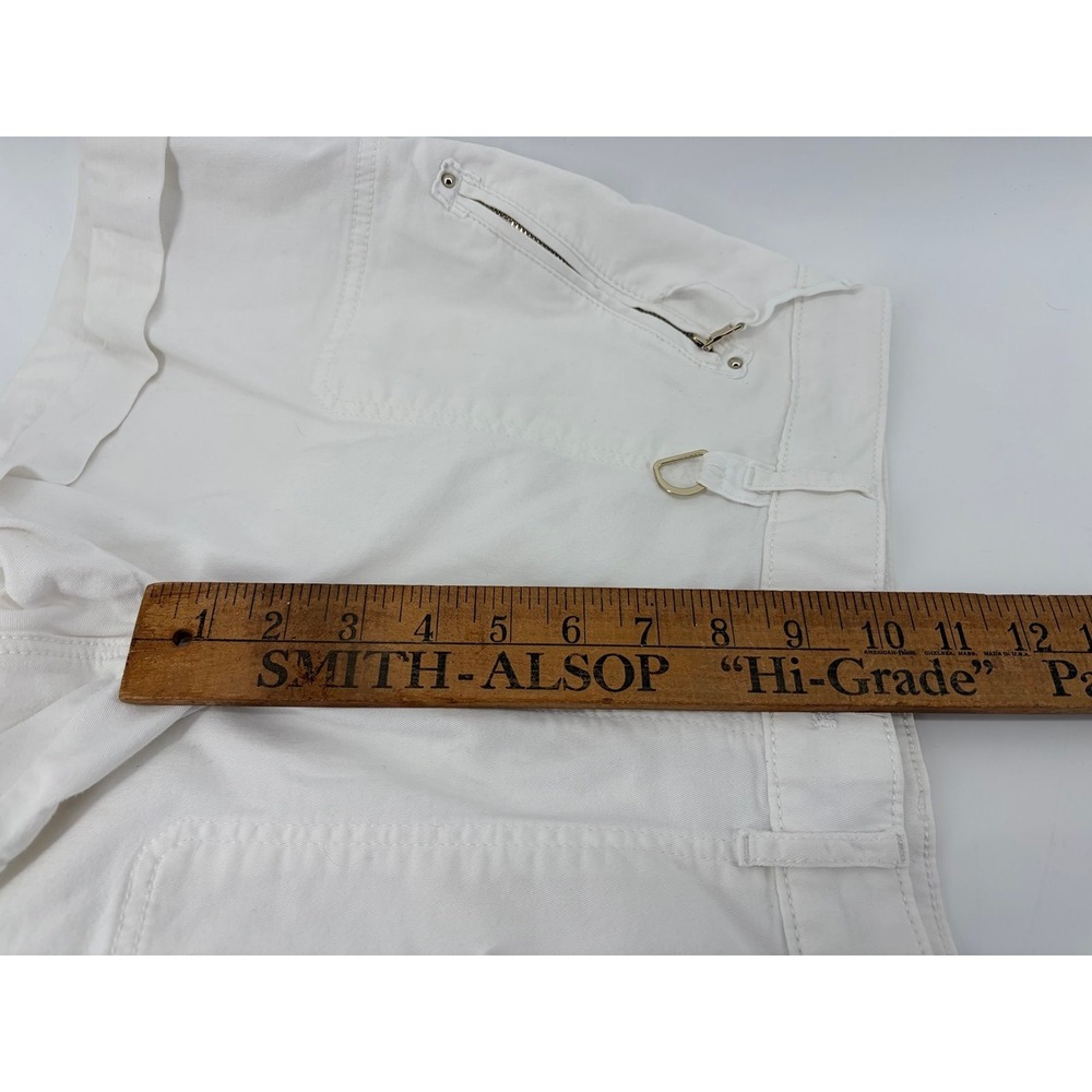 White House Black Market Mid-Rise Pret-A-Play Shorts White, Side Zip, Woman 10 - Picture 8 of 11